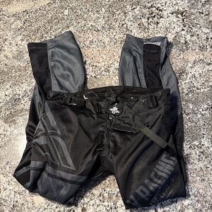 FLY Racing Kinetic Era Black and Gray Motorcycle Racing Pants 26 $149
